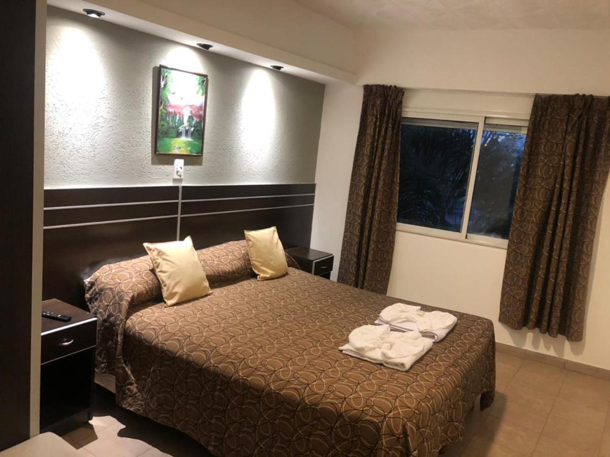 Hotel Paraiso Termal Termas de Río Hondo エクステリア 写真